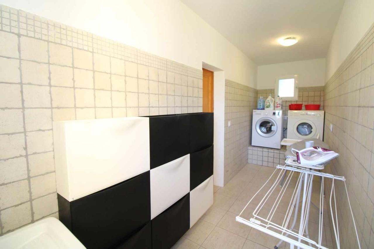 Ferienhaus Gato Den Vives Casa 4 Con Piscina